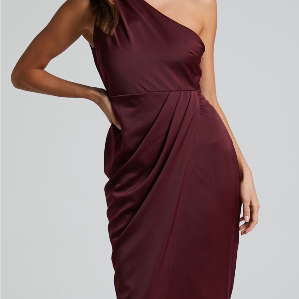 Midi Dress Womens Size 10 ShowpobOne sleeve NWT